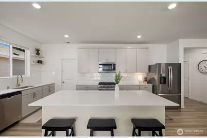 16907 127th Avenue Ct E, Puyallup, WA 98374 - Photo 12