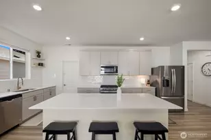 16907 127th Ave Ct E, Puyallup, WA 98374 - Photo 12