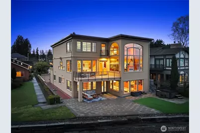 4701 NE Shore Place, Lake Forest Park, WA 98155 - Photo 2