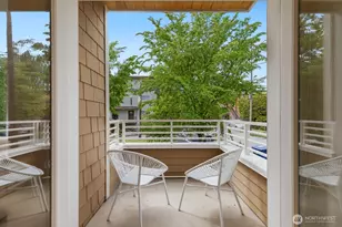 4208 Linden Ave N, Seattle, WA 98103 - Photo 12