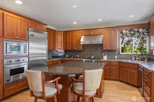 23431 NE 10th Pl, Sammamish, WA 98074 - Photo 8