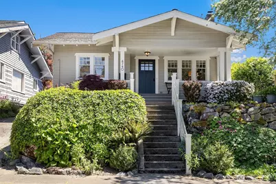 4740 4th Avenue NE, Seattle, WA 98105 - Photo 1