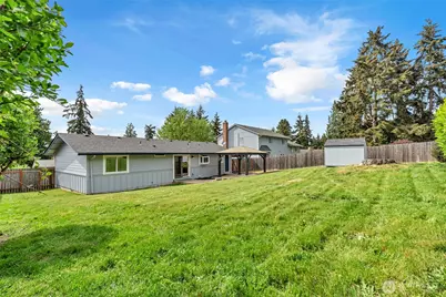 18610 10th Ave NE, Poulsbo, WA 98370 - Photo 32