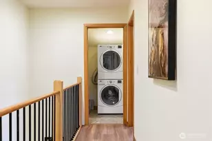 806 N 49th St, Seattle, WA 98103 - Photo 14
