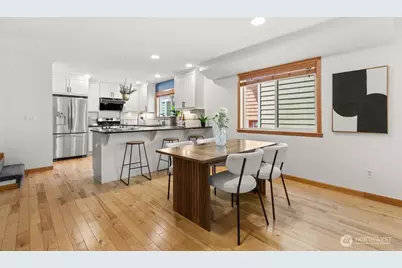 806 N 49th Street, Seattle, WA 98103 - Photo 8