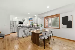 806 N 49th St, Seattle, WA 98103 - Photo 8