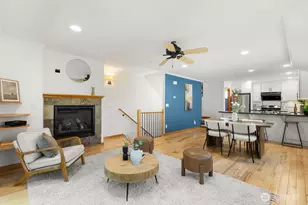 806 N 49th St, Seattle, WA 98103 - Photo 1