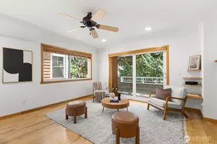 806 N 49th St, Seattle, WA 98103 - Photo 12