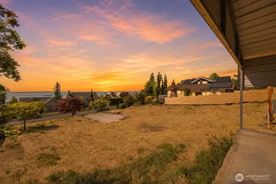 1027 15th Street, Bellingham, WA 98225 - Photo 4