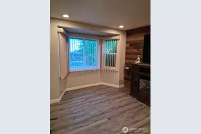 8242 S 128th Street, Seattle, WA 98178 - Photo 4