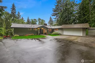 17707 SE 60th St, Bellevue, WA 98006 - Photo 2