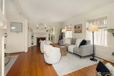 3505 Burke Avenue N, Seattle, WA 98103 - Photo 12