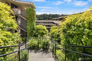 9951 Lake Washington Blvd NE, Bellevue, WA 98004 - Photo 4