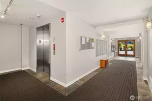 9951 Lake Washington Blvd NE, Bellevue, WA 98004 - Photo 36