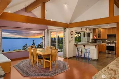 8909 NE 118th Place, Kirkland, WA 98034 - Photo 8