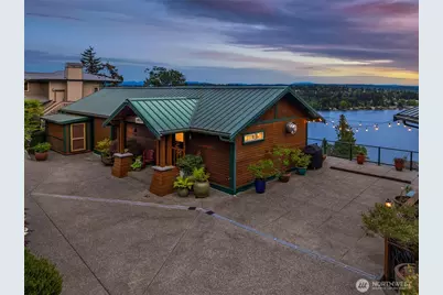 8909 NE 118th Place, Kirkland, WA 98034 - Photo 2