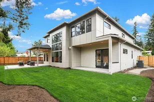 16026 Main St, Bellevue, WA 98008 - Photo 32