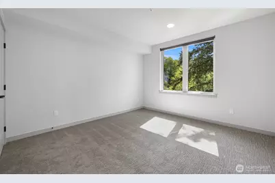 820 N State Street #412, Bellingham, WA 98225 - Photo 18