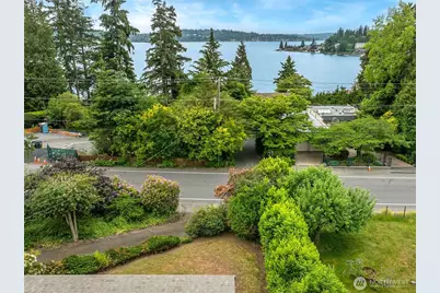 9510 Lake Washington Boulevard NE, Bellevue, WA 98004 - Photo 6