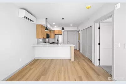 820 N State Street #611, Bellingham, WA 98225 - Photo 4