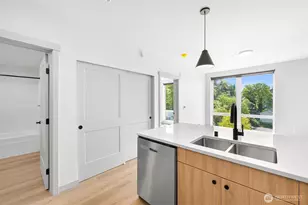820 N State St, Bellingham, WA 98225 - Photo 8