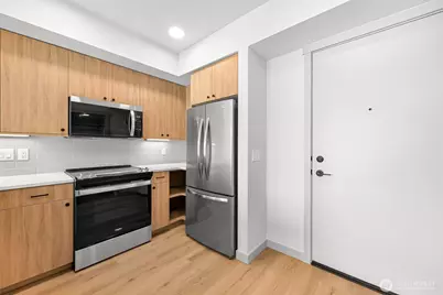 820 N State Street #611, Bellingham, WA 98225 - Photo 10