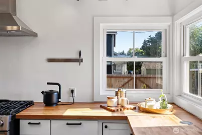 2127 8th Street, Bremerton, WA 98312 - Photo 6