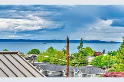 750 Maple Street, Edmonds, WA 98020 - Photo 2