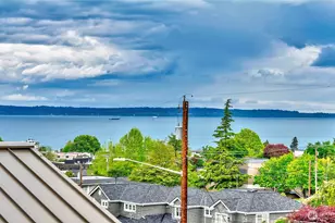 750 Maple St, Edmonds, WA 98020 - Photo 2