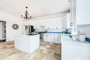 750 Maple St, Edmonds, WA 98020 - Photo 10