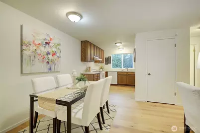 918 N 165th Street #6, Shoreline, WA 98133 - Photo 8