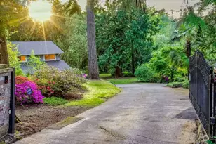 3733 221st Ave SE, Sammamish, WA 98075 - Photo 2
