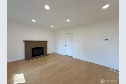 10216 Ainsworth Avenue S, Tacoma, WA 98444 - Photo 18
