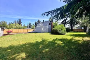 10216 Ainsworth Ave S, Tacoma, WA 98444 - Photo 32