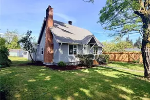 10216 Ainsworth Ave S, Tacoma, WA 98444 - Photo 4