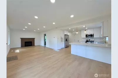 10216 Ainsworth Avenue S, Tacoma, WA 98444 - Photo 16