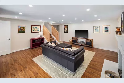 4531 Stanford Avenue NE, Seattle, WA 98105 - Photo 20