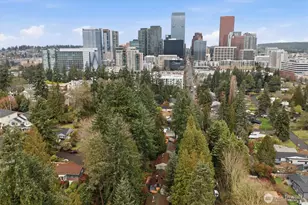 339 108th Ave SE, Bellevue, WA 98004 - Photo 1