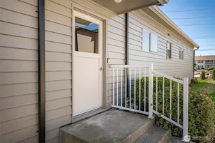 215 E Front St, Lynden, WA 98264 - Photo 28