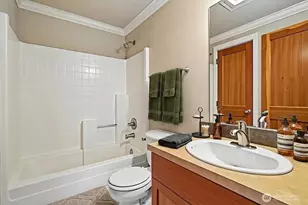 424 21st Ave, Seattle, WA 98122 - Photo 10