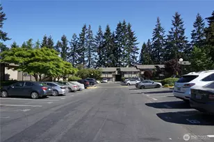 4715 176th St SW, Lynnwood, WA 98037 - Photo 2