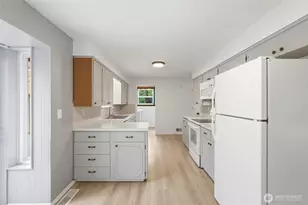 1710 7th Ave SE, Puyallup, WA 98372 - Photo 6