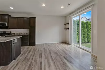 10582 191st Street E, Puyallup, WA 98374 - Photo 12