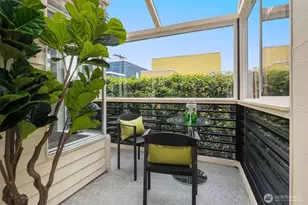 1106 18th Ave, Seattle, WA 98122 - Photo 10