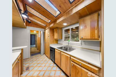 2091 Clear Valley Drive, Maple Falls, WA 98266 - Photo 8