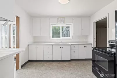 205 W Saar Street, Kent, WA 98032 - Photo 14