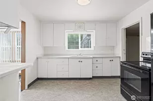 205 W Saar St, Kent, WA 98032 - Photo 14