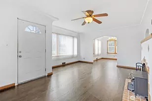 205 W Saar St, Kent, WA 98032 - Photo 6