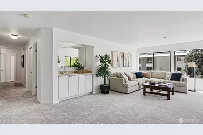 10101 SE 3rd Street #202, Bellevue, WA 98004 - Photo 2