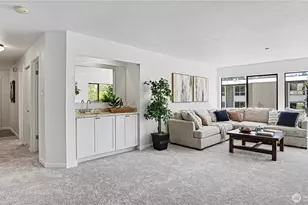 10101 SE 3rd St, Bellevue, WA 98004 - Photo 2